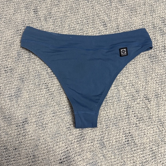 Jolyn Zoe Bottoms - Picture 2 of 4